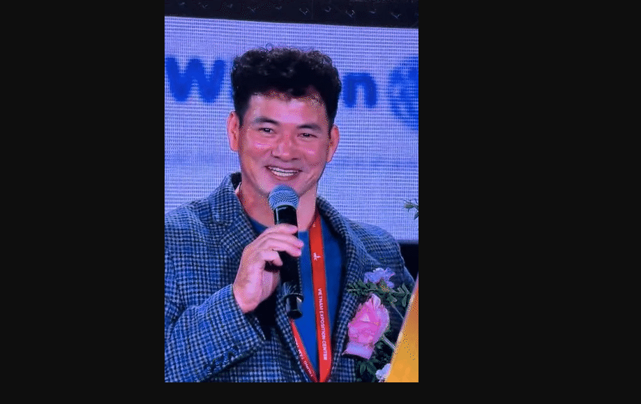 NSND Xuân Bắc lần đầu tiết lộ lý do từng để đầu bổ luống - ảnh 1