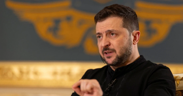 Tăng tốc đàm phán hòa bình: Tổng thống Ukraine thăm Pháp, cử phái đoàn đến Mỹ