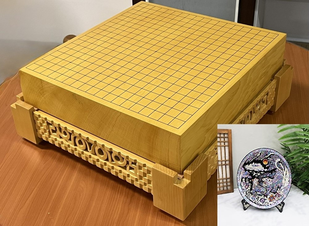 Vương miện vàng và bàn cờ vây: Nghệ thuật ngoại giao quà tặng khéo léo của Hàn Quốc gửi đến 2 nhà lãnh đạo Mỹ - Trung - ảnh 2