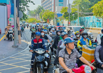 Không chỉ tài xế ô tô, người lái xe máy cũng cần tra cứu điều này để biết và thực hiện nộp phạt