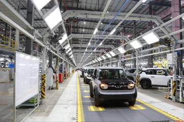 Đoàn công tác cấp cao trực tiếp khảo sát ‘đại dự án’ ô tô điện 7.300 tỷ của VinFast