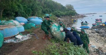 Mưa lũ ở Quảng Ngãi khiến 11 người thương vong, thiệt hại trên 1.900 tỷ đồng