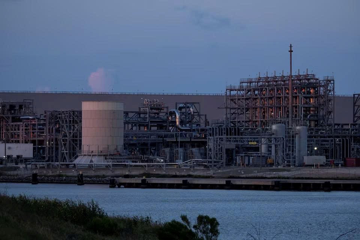 Mỹ xuất khẩu hơn 10 triệu tấn LNG chỉ trong một tháng, phá kỷ lục thế giới