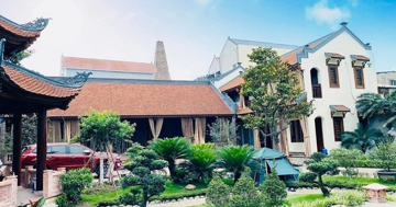 Ngợp mắt với biệt phủ 1.000m2 toàn gỗ quý, kiến trúc đậm dấu ấn làng quê Bắc Bộ