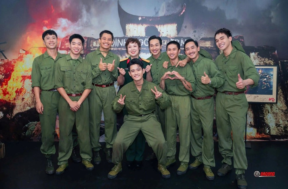 Bộ phim có doanh thu cao nhất Việt Nam sẽ được chiếu miễn phí trên 9 tỉnh, thành - ảnh 2