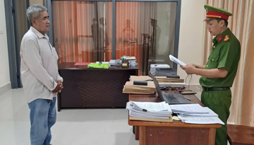 Khởi tố, cấm đi khỏi nơi cư trú với Giám đốc Trần Văn Ba