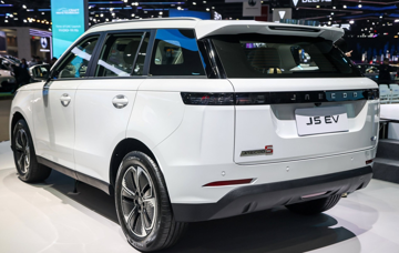 Mẫu SUV chạy điện ‘ăn đứt’ Toyota Yaris Cross giá chỉ 394 triệu, thiết kế hiện đại, sở hữu công nghệ sạc thần tốc chỉ trong 28 phút, dễ khiến Hyundai i10 phải lo