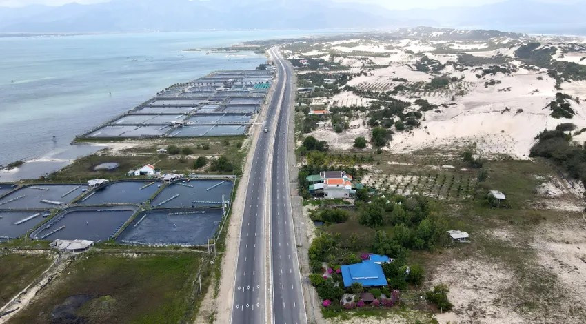 Tuyên án 8 năm tù đối với một cựu Chủ tịch UBND xã - ảnh 1