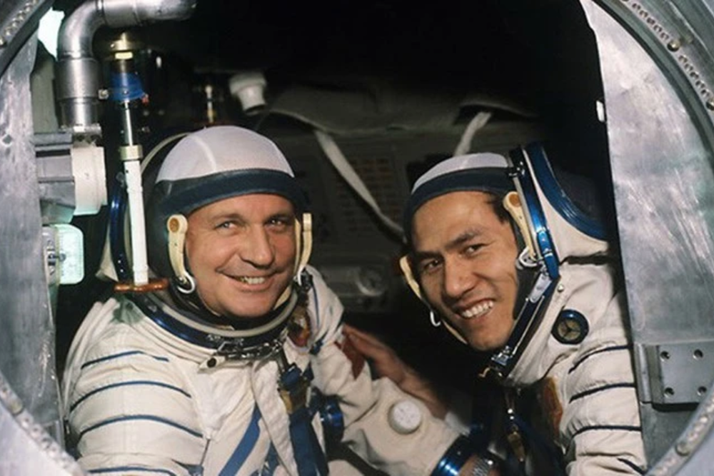 Vị tướng Việt Nam duy nhất 3 lần được phong tặng danh hiệu Anh hùng bởi 2 quốc gia - ảnh 3