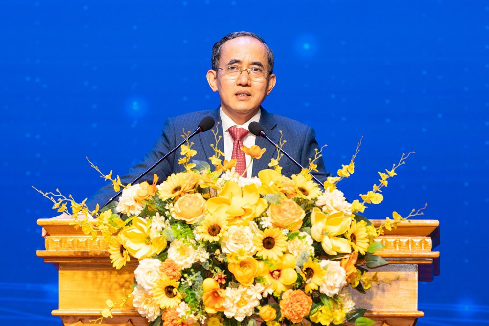 Giáo sư giàu nhất Việt Nam: Sở hữu tài sản 6.000 tỷ, là Chủ tịch trường 'tốt nhất châu Á', cơ hội lọt top tỷ phú USD - ảnh 3