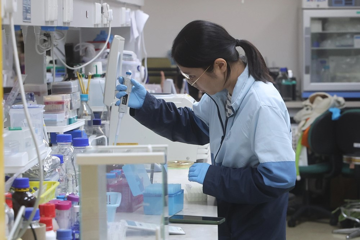 76 nhà khoa học dưới 60 tuổi qua đời, người trẻ nhất mới tròn 33