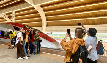 Chọn nhà thầu Trung Quốc, dự án đường sắt cao tốc biến thành 'bom hẹn giờ', bị điều tra tham nhũng vì nợ nần chồng chất