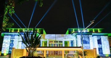 Từ 'ngôi nhà hoang', khu nhà 300 Kim Mã lột xác lung linh giữa Hà Nội