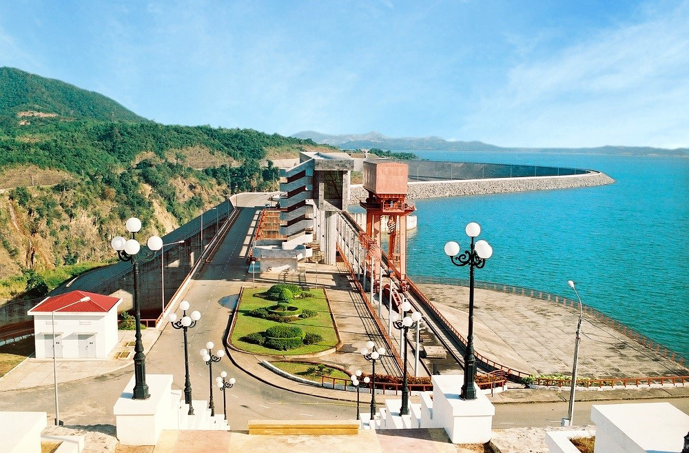 Nhà máy thủy điện sở hữu ‘cung điện ngầm’ lớn nhất Việt Nam ngay dưới lòng núi sâu - ảnh 1