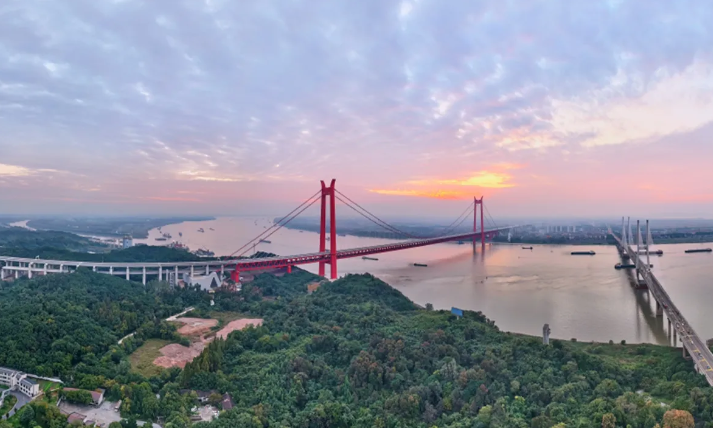 Chính thức thông xe cầu dây văng 2 tầng áp dụng công nghệ độc nhất thế giới- Ảnh 2.