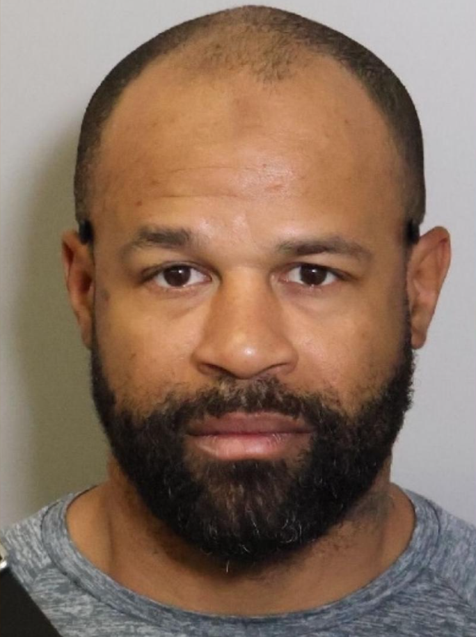 Danh tính cô gái gốc Việt bị bắt sau vụ xả súng ở California - ảnh 1