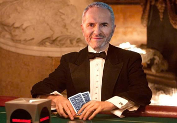 Giáo sư toán học đầu tư 30 năm chưa từng lỗ, ‘đánh bại’ cả sòng bạc lẫn Phố Wall chỉ bằng một công thức