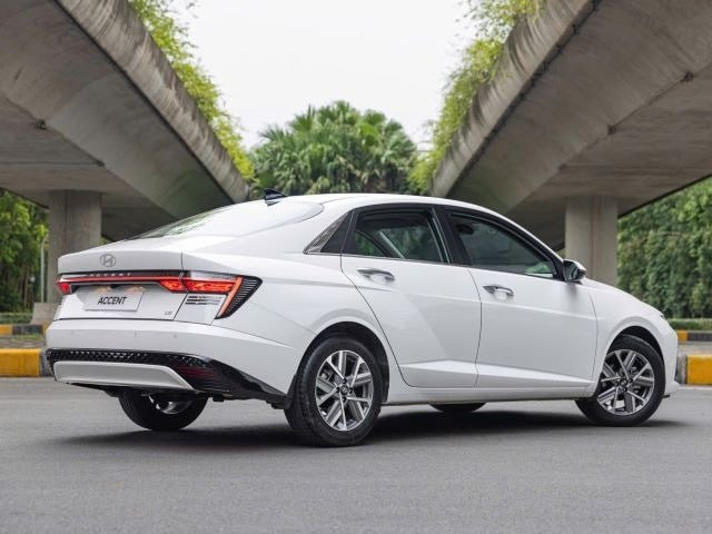 uu-diem-hyundai-accent-2025-1.jpg