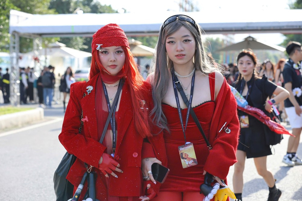 Biển người đổ về Hưng Yên tạo nên cảnh tượng chưa từng có - ảnh 5