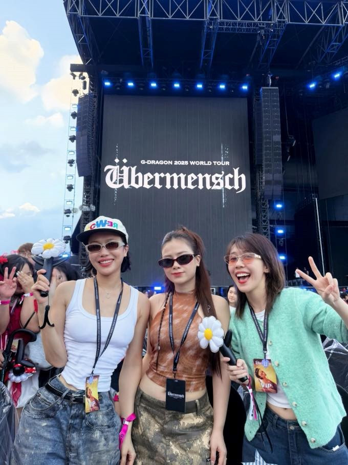 Biển người đổ về Hưng Yên tạo nên cảnh tượng chưa từng có - ảnh 8