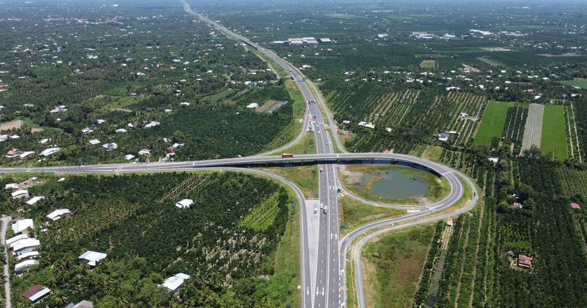 Sắp khởi công cao tốc quan trọng 36.000 tỷ kết nối TP. HCM với miền Tây, rút ngắn thời gian di chuyển từ 3 giờ còn hơn 1 giờ- Ảnh 2. Sắp khởi công cao tốc quan trọng 36.000 tỷ kết nối TP. HCM với miền Tây, rút ngắn thời gian di chuyển từ 3 giờ còn hơn 1 giờ- Ảnh 2.