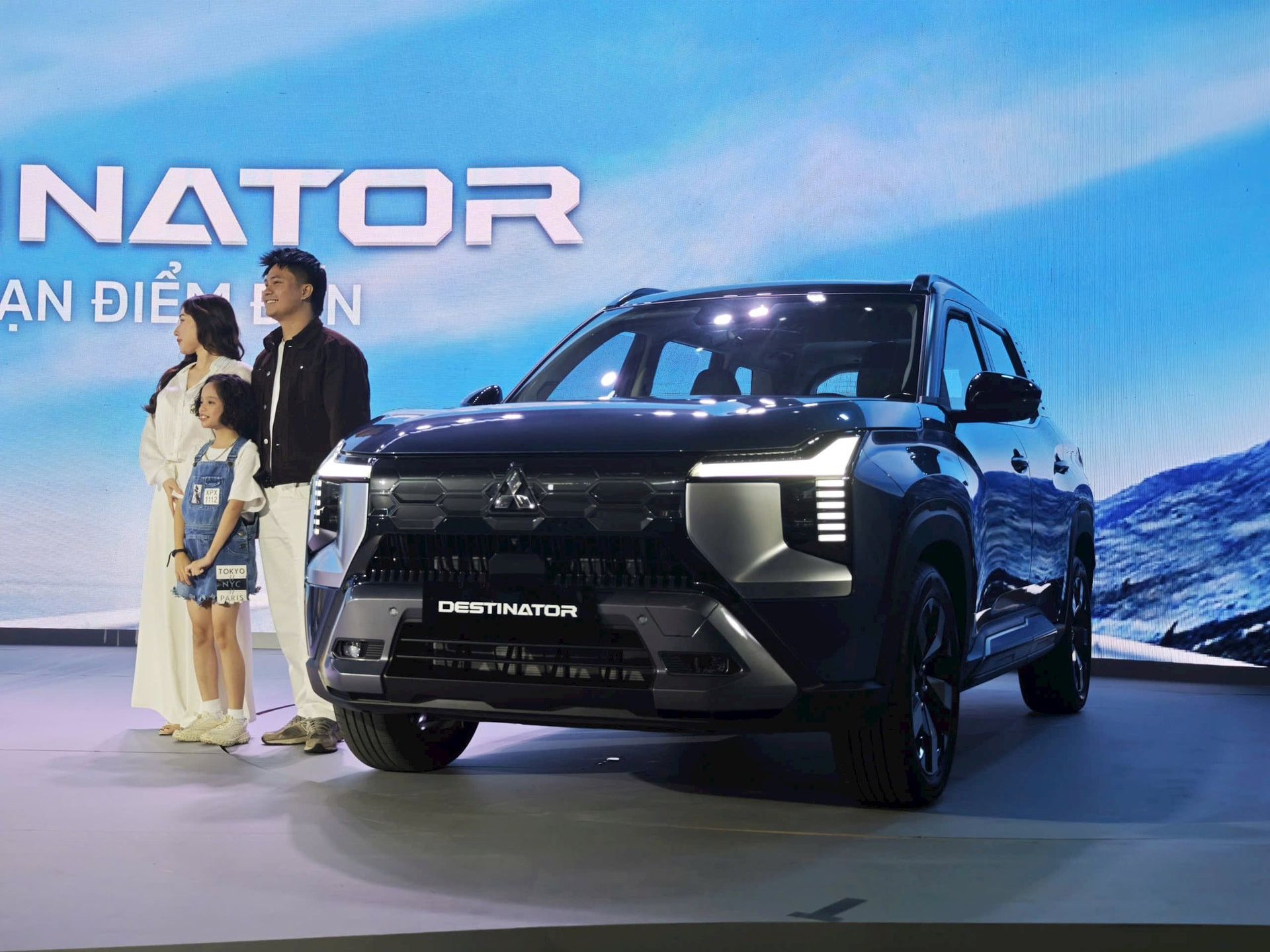 Mitsubishi Destinator (8)