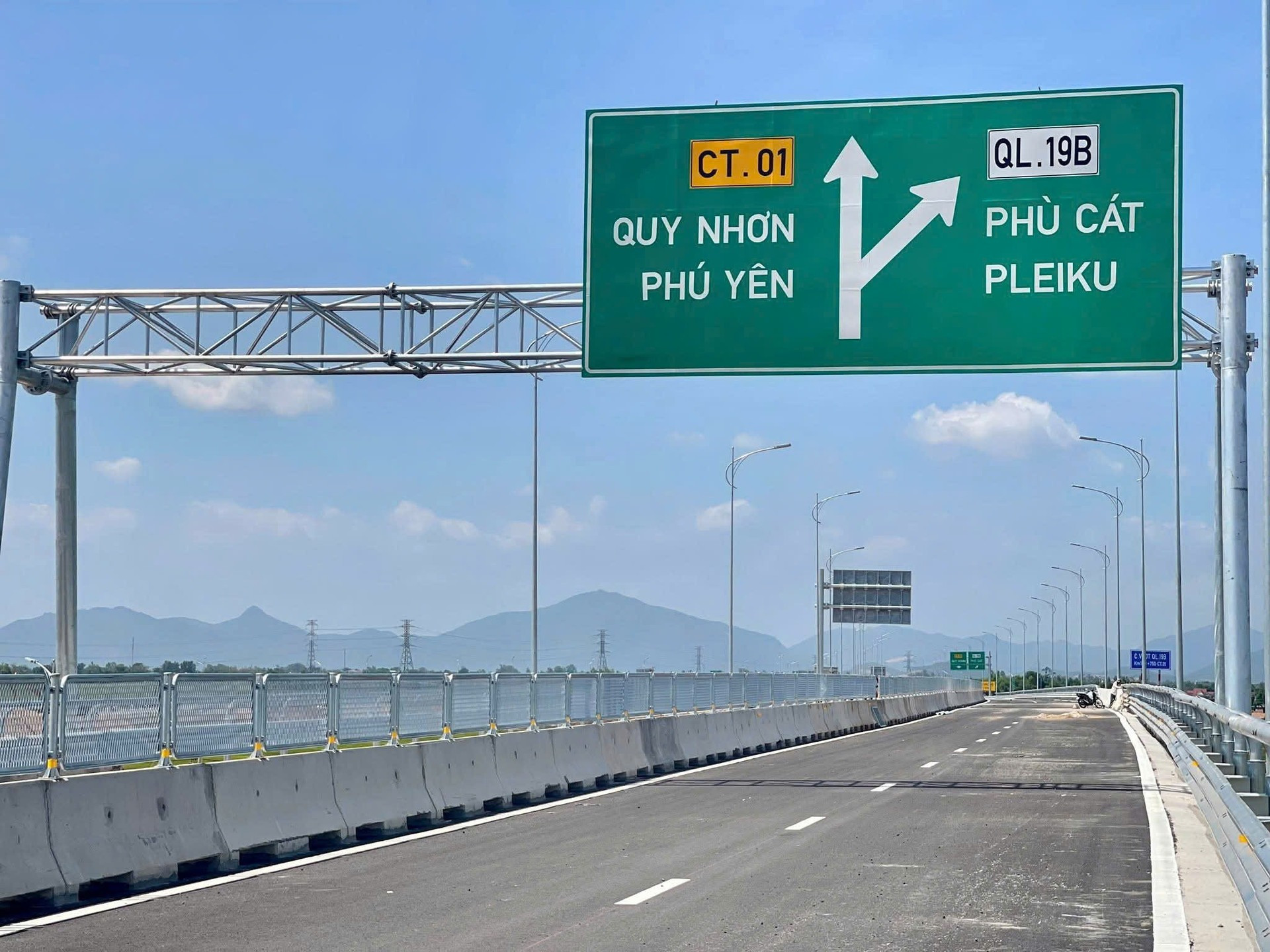 Sắp thông xe cao tốc 12.400 tỷ mà Tập đoàn Sơn Hải muốn cắm biển bảo hành 10 năm- Ảnh 2.