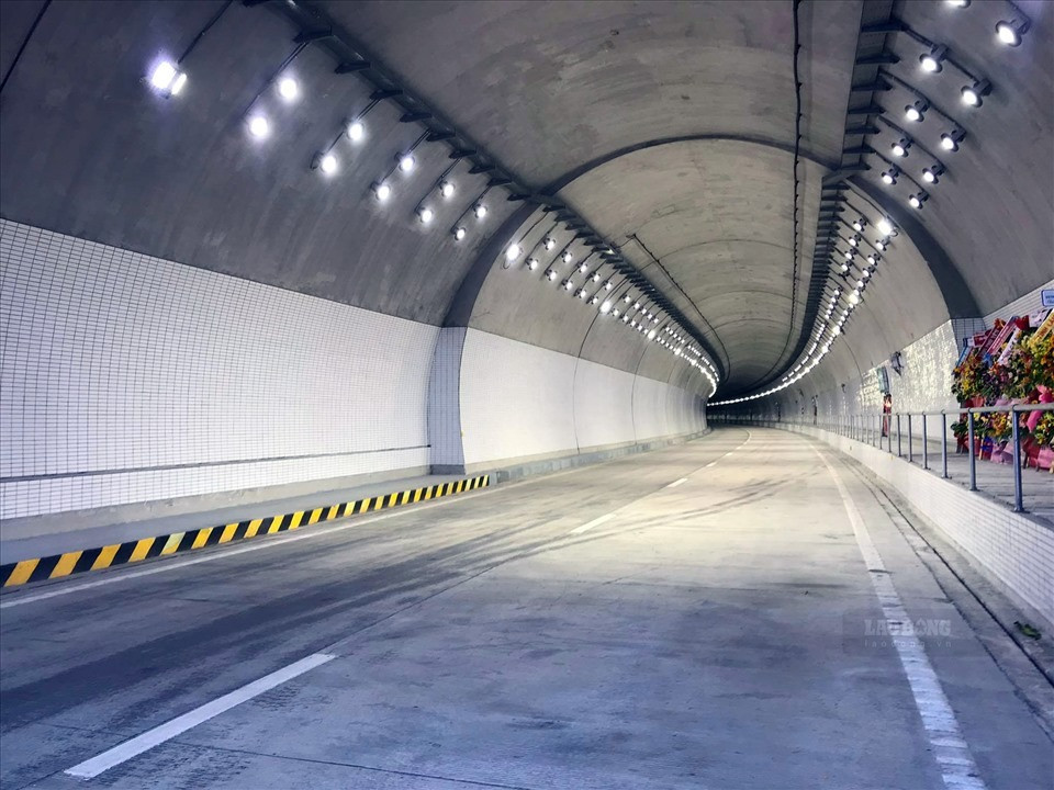 Đây là hầm đường bộ xuyên núi dài nhất Đông Nam Á tại Việt Nam suốt 2 thập niên: Do 'vua hầm' Đèo Cả xây dựng, xóa bỏ 'góc cua tử thần' ám ảnh- Ảnh 3.