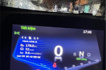 Chiếc xe VF 5 bỗng tụt pin bất thường, VinFast xử lý vấn đề ra sao?