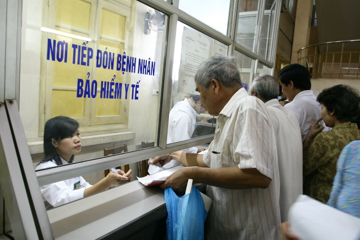 Đề xuất lộ trình miễn viện phí toàn dân, mức đóng BHYT có thể tăng lên 6%