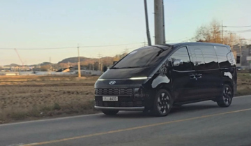 Hyundai Staria 2026 xuất hiện với bản facelift lớn nhất từ trước tới nay: Nội thất 'lên đời', tham vọng vượt Kia Carnival