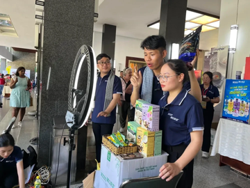 Từ 1/7/2026, livestream bán hàng phải xác thực danh tính bằng VNeID trên mọi nền tảng