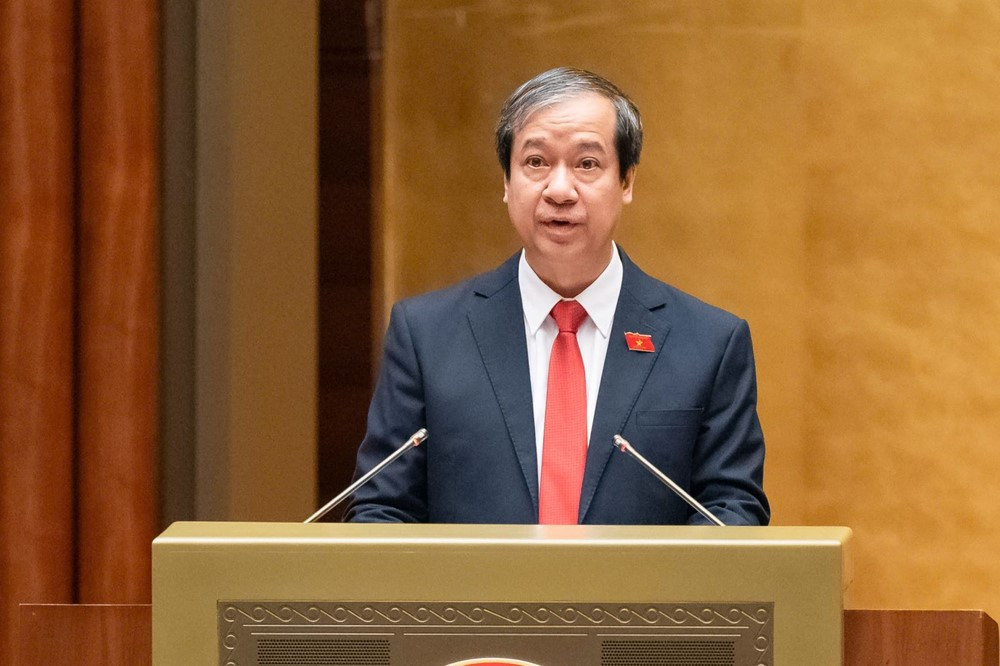 Từ năm sau, cấp miễn phí sách giáo khoa cho học sinh cả nước - ảnh 1