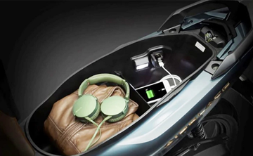 Đi xe máy ai cũng mắc: Những món đồ tuyệt đối không nên để trong cốp nếu muốn đảm bảo an toàn