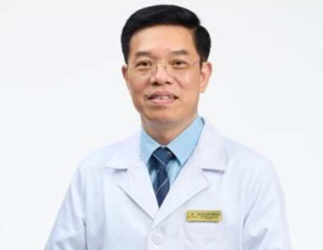 PGS thực hiện gần 400 ca ghép gan, hiện là Phó Tổng Giám đốc, được tỷ phú Phạm Nhật Vượng chiêu mộ