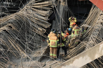 Sập thư viện hơn 900 tỷ, 1 người tử vong, 3 người mắc kẹt