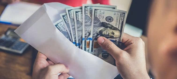 Gen Z ra đường không cần ví, chỉ cần smartphone - ảnh 1