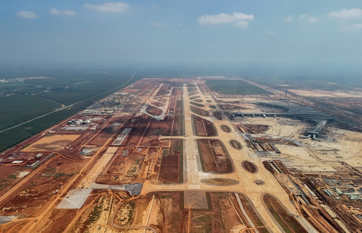 Siêu sân bay của Việt Nam sắp hoàn thành, chuẩn bị tiến sang dấu mốc quan trọng mới- Ảnh 2.