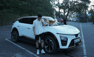 Trai phố 21 tuổi lái VinFast VF 7 xuyên Việt cùng mẹ: Chạy 20.000 km sau 3 tháng, 'bóc mẽ' sự thật về chi phí vận hành 'không gì là miễn phí'