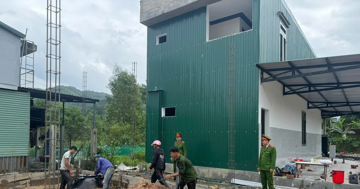 Công an Huế ra quân ‘Chiến dịch Quang Trung’, xây xong nhà cho dân vùng thiên tai trước Tết