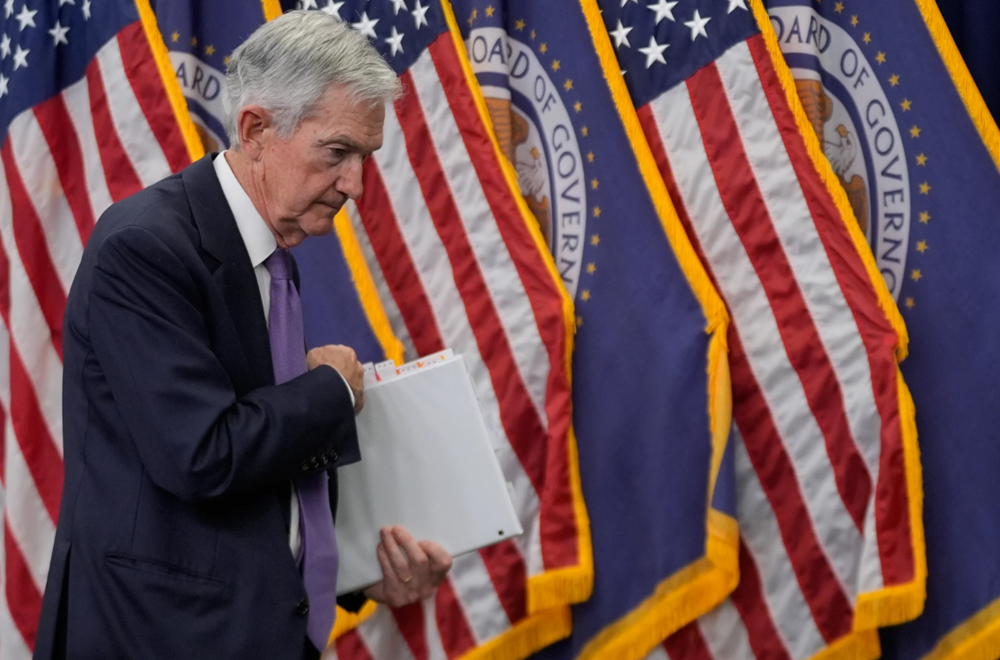 Fed bước vào năm 2026 đầy sóng gió, lãi suất trở nên khó đoán - ảnh 1