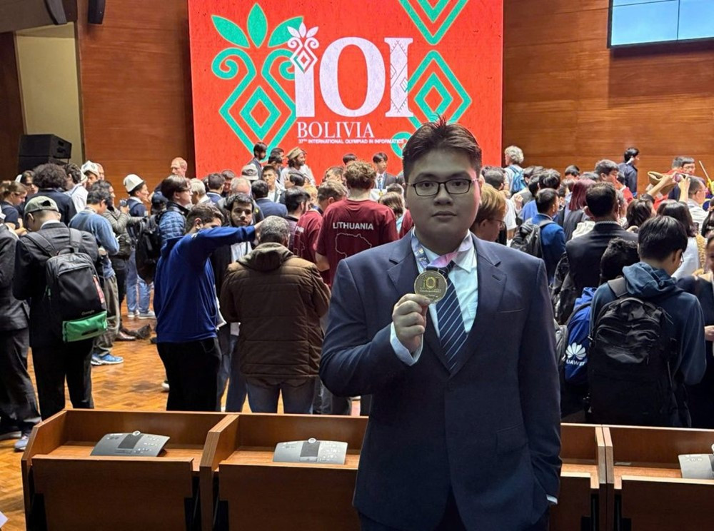 Nam sinh vừa được Chủ tịch nước tặng Huân chương Lao động hạng Nhì: Thành tích học tập siêu khủng, đạt nhiều giải thưởng quốc tế - ảnh 3