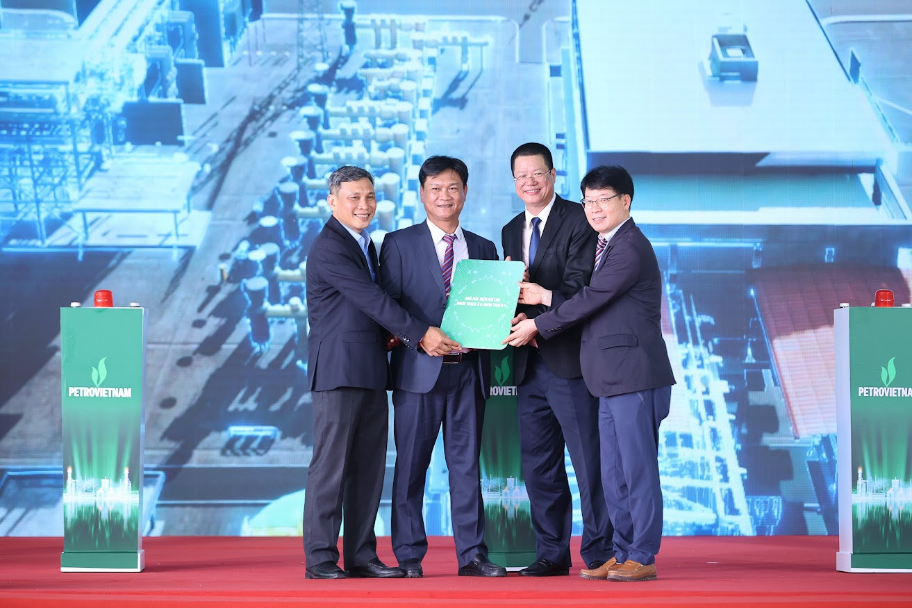 Thủ tướng khánh thành nhà máy điện LNG đầu tiên của Việt Nam – dự án kiểu mẫu, tiêu biểu về nhiều mặt- Ảnh 17.