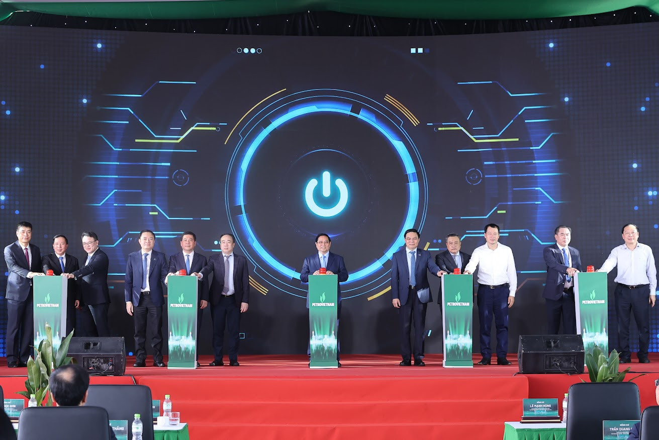 Thủ tướng khánh thành nhà máy điện LNG đầu tiên của Việt Nam – dự án kiểu mẫu, tiêu biểu về nhiều mặt- Ảnh 16.