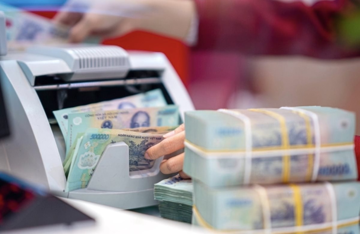 Lãi suất tiết kiệm cuối năm tăng mạnh, nhiều ngân hàng lên 6,9%