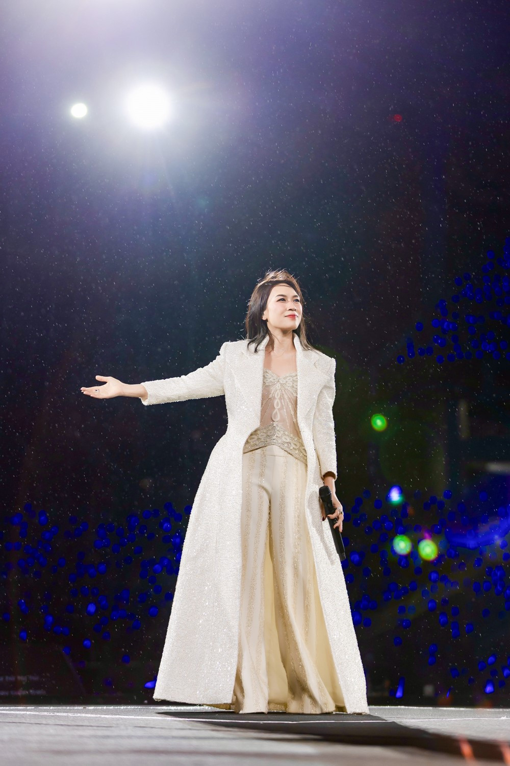 Đen Vâu xin lỗi Mỹ Tâm, nhắc đến ồn ào từ thiện trước 40.000 người - ảnh 2