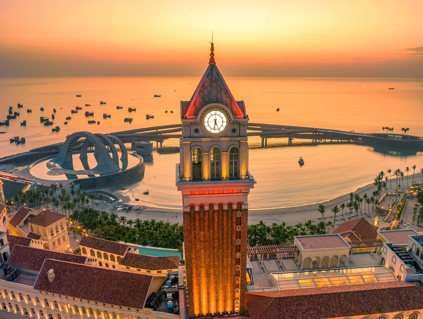 Việt Nam có thị trấn 'biểu tượng hàng đầu thế giới 2025', nằm ở ‘đảo ngọc’ nổi tiếng - ảnh 3