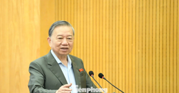 Tổng Bí thư Tô Lâm yêu cầu kiểm tra tình trạng 'miễn học phí, nhưng trường bày ra nhiều thứ khác để thu tiền'