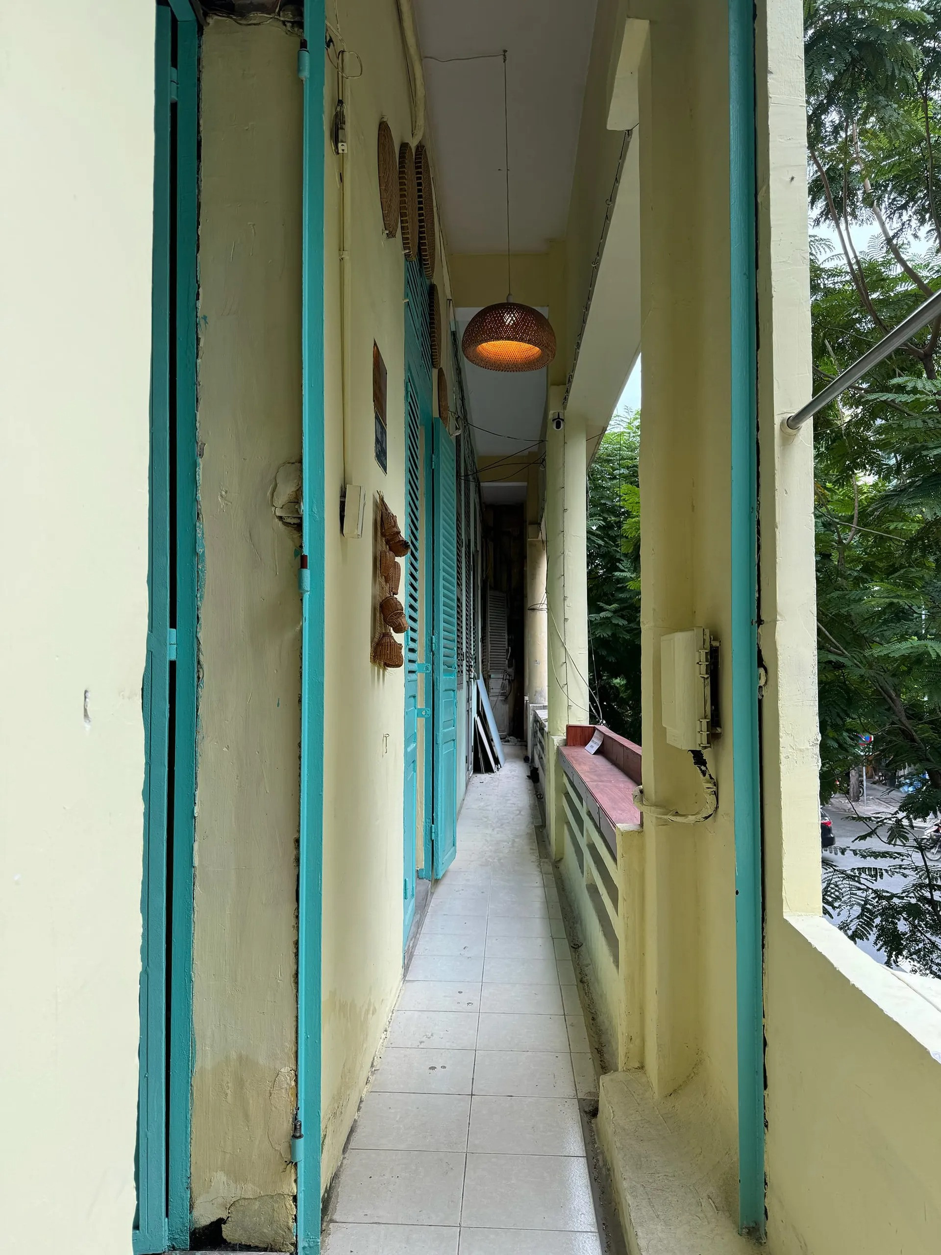 Biệt thự cổ gần 100 tuổi với 4 mặt tiền của đại gia ô tô Sài Gòn từng là đại diện của Michelin tại Việt Nam- Ảnh 7. Biệt thự cổ gần 100 tuổi với 4 mặt tiền của đại gia ô tô Sài Gòn từng là đại diện của Michelin tại Việt Nam- Ảnh 7.