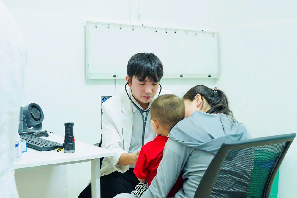 Bệnh viện quy mô 300 giường tại TP. Hồ Chí Minh tiếp nhận hơn 5.000 lượt khám trong 1 tháng - ảnh 2